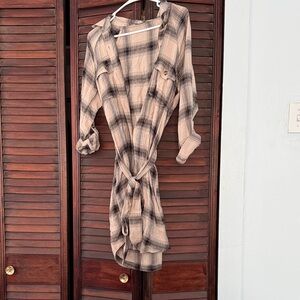 NWOT American Eagle Beige and Black Plaid Tie-Front Shirt Dress